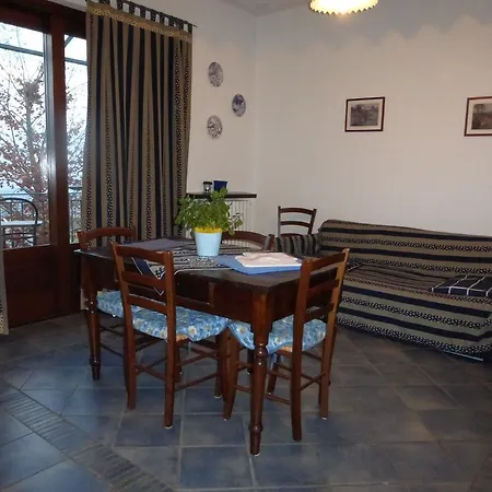 Casa Del Pozzo Apartment *